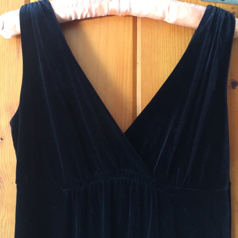 Velvet LBD - Picture 3 of 3
